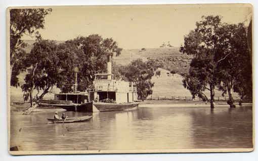 the Lady Daly paddlesteamer on the flood