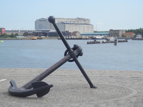 a gigantic anchor at Copenhagen